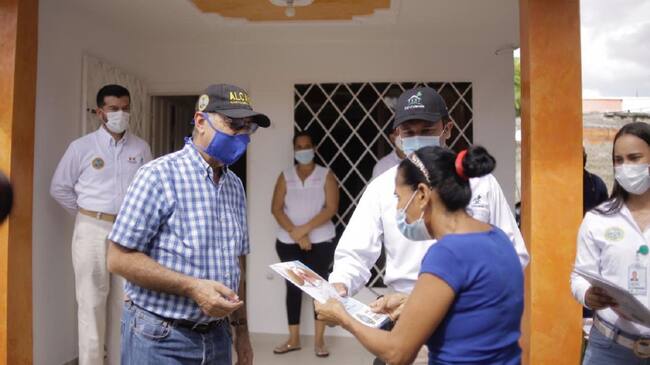 Entrega de títulos de propiedad en San José de los Campanos