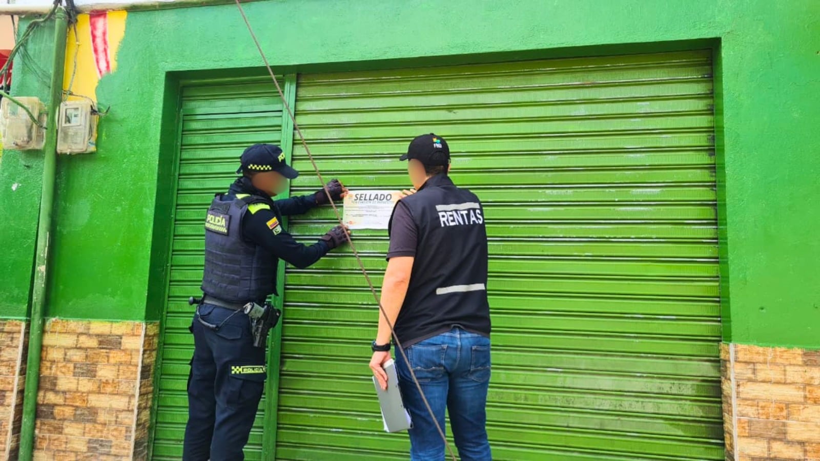 Algunos comercios fueron cerrados, // Gobernación de Bolívar
