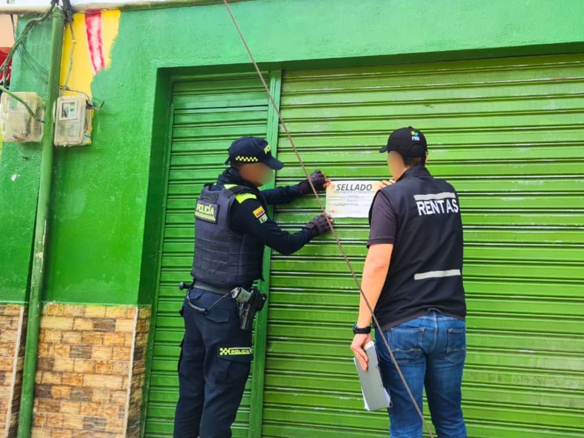 Incauta licor y cigarrillos de contrabando en operativos en Turbaco, Bolívar