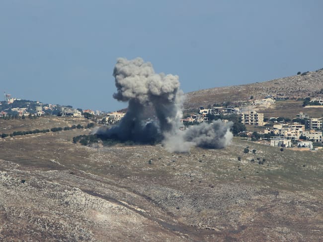El humo aumenta después de los ataques de Israel a Líbano este 13 de junio de 2026 (Cortesía: Ramiz Dallah/Anadolu via Getty Images)