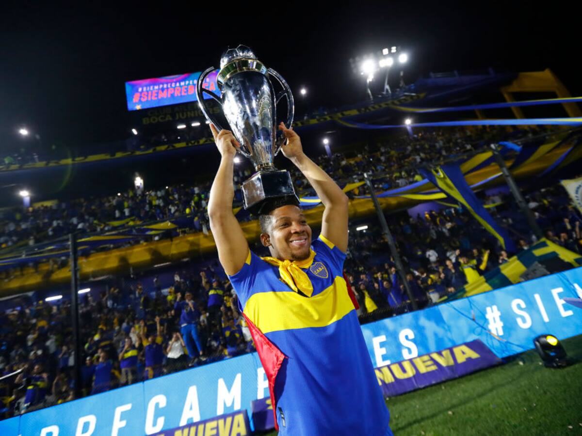 Frank Fabra renovó su contrato con Boca Juniors