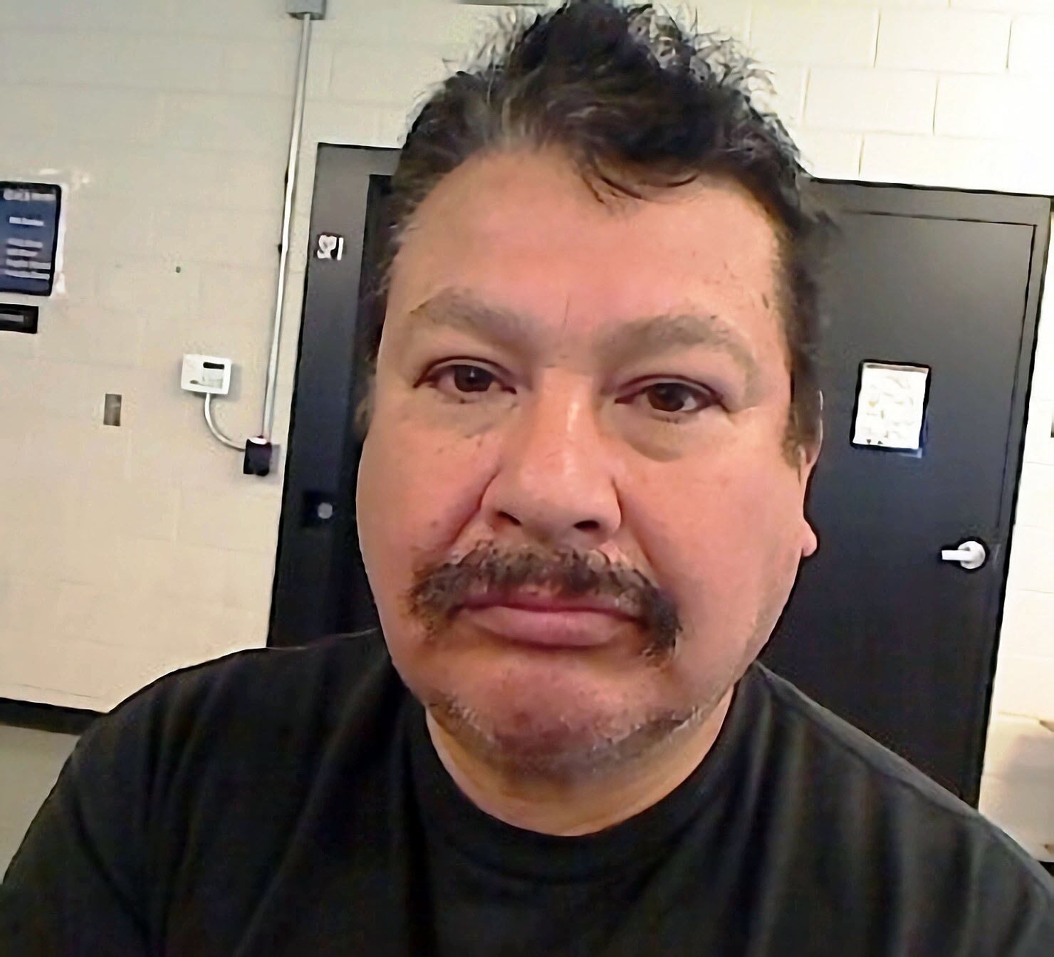 USA2820. WASHINGTON (ESTADOS UNIDOS), 28/05/2025.- Fotografía cedida por el Departamento de Seguridad Nacional (DHS) de los Estados Unidos donde aparece Ramón Morales Reyes, un inmigrante mexicano de 54 años que amenazó con asesinar al presidente de Estados Unidos, Donald Trump. EFE/ Departamento de Seguridad Nacional (DHS) /SOLO USO EDITORIAL/SOLO DISPONIBLE PARA ILUSTRAR LA NOTICIA QUE ACOMPAÑA (CRÉDITO OBLIGATORIO)