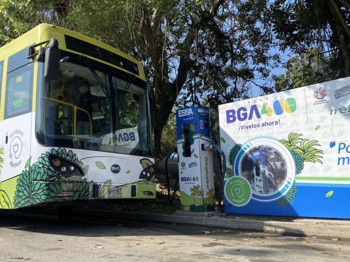 VIDEO: Ya rueda el primer bus eléctrico de Metrolinea