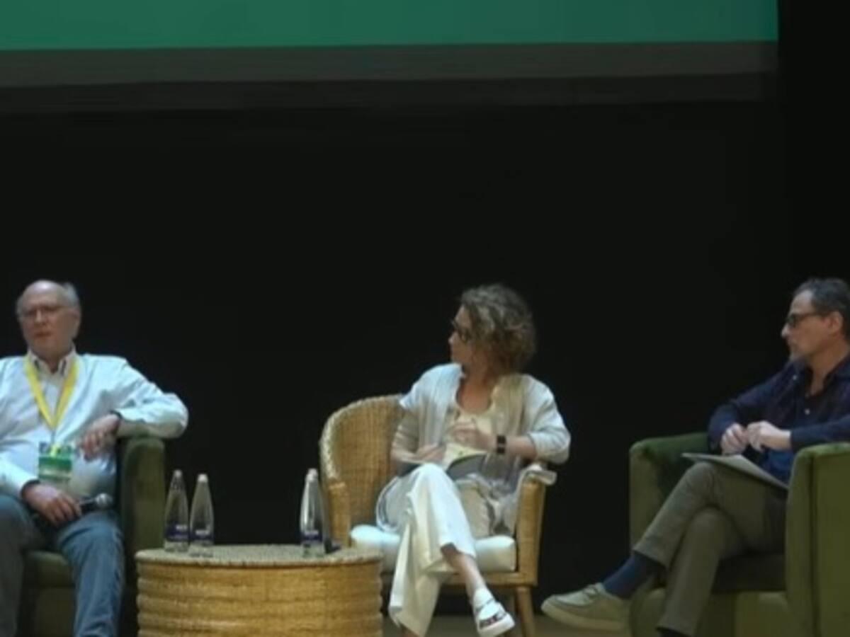 “Vitalizar la verdad”: El reto del periodismo frente al poder en los 50 años de El País