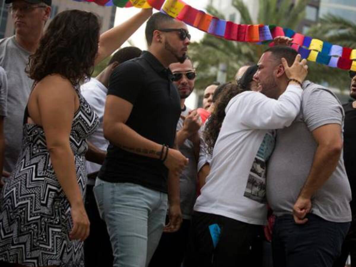 El asesino le disparaba a todo lo que se movía: sobreviviente en Orlando