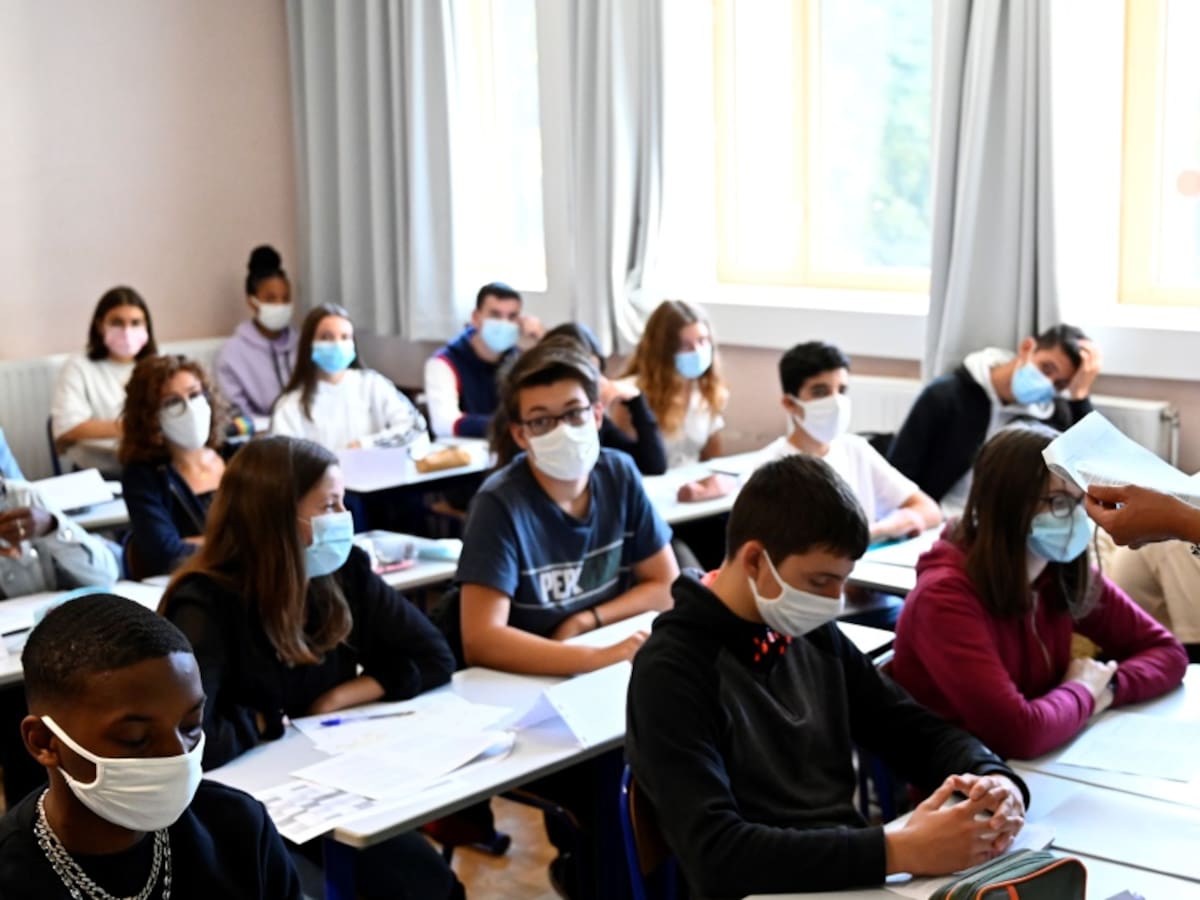 Confirman primeros contagios de COVID en estudiantes de colegios privados