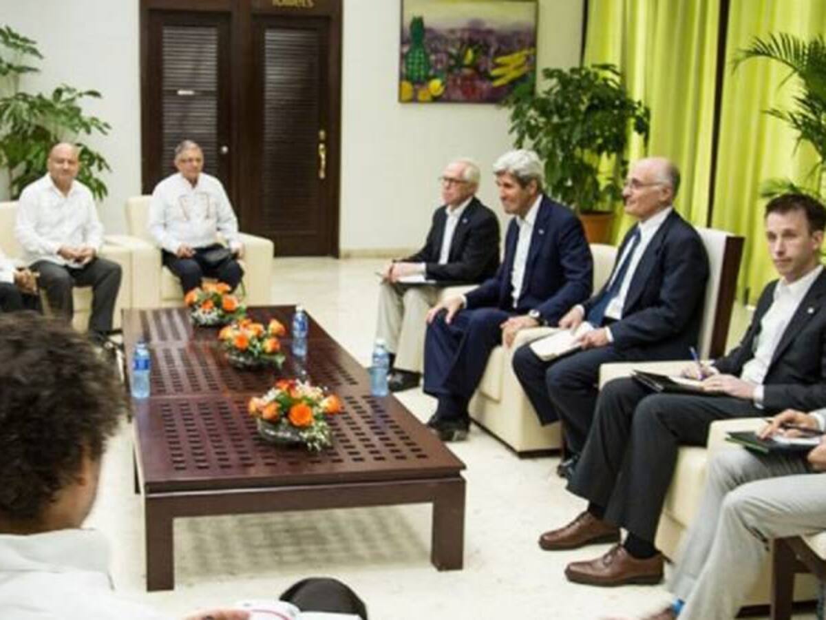 Las Farc pidieron a Kerry que las reconozcan como actores políticos