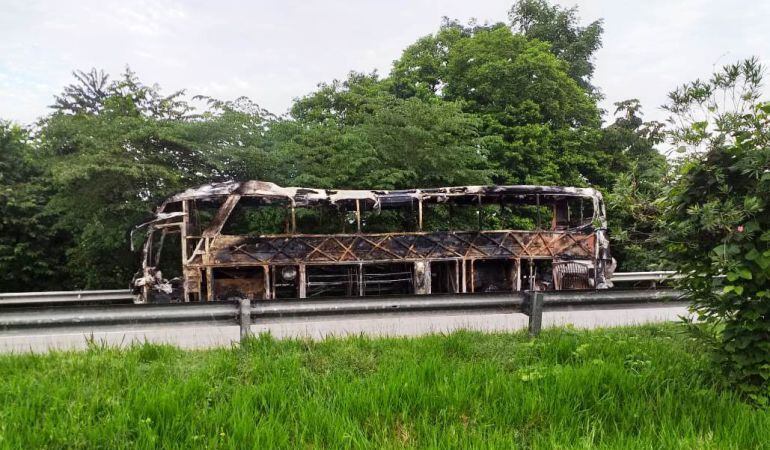 En el bus se movilizaban los niños en condición de discapacidad