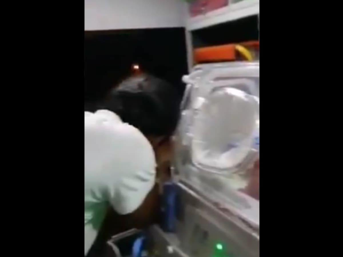 Piden investigar muerte de bebé por bloqueos en la vía al mar