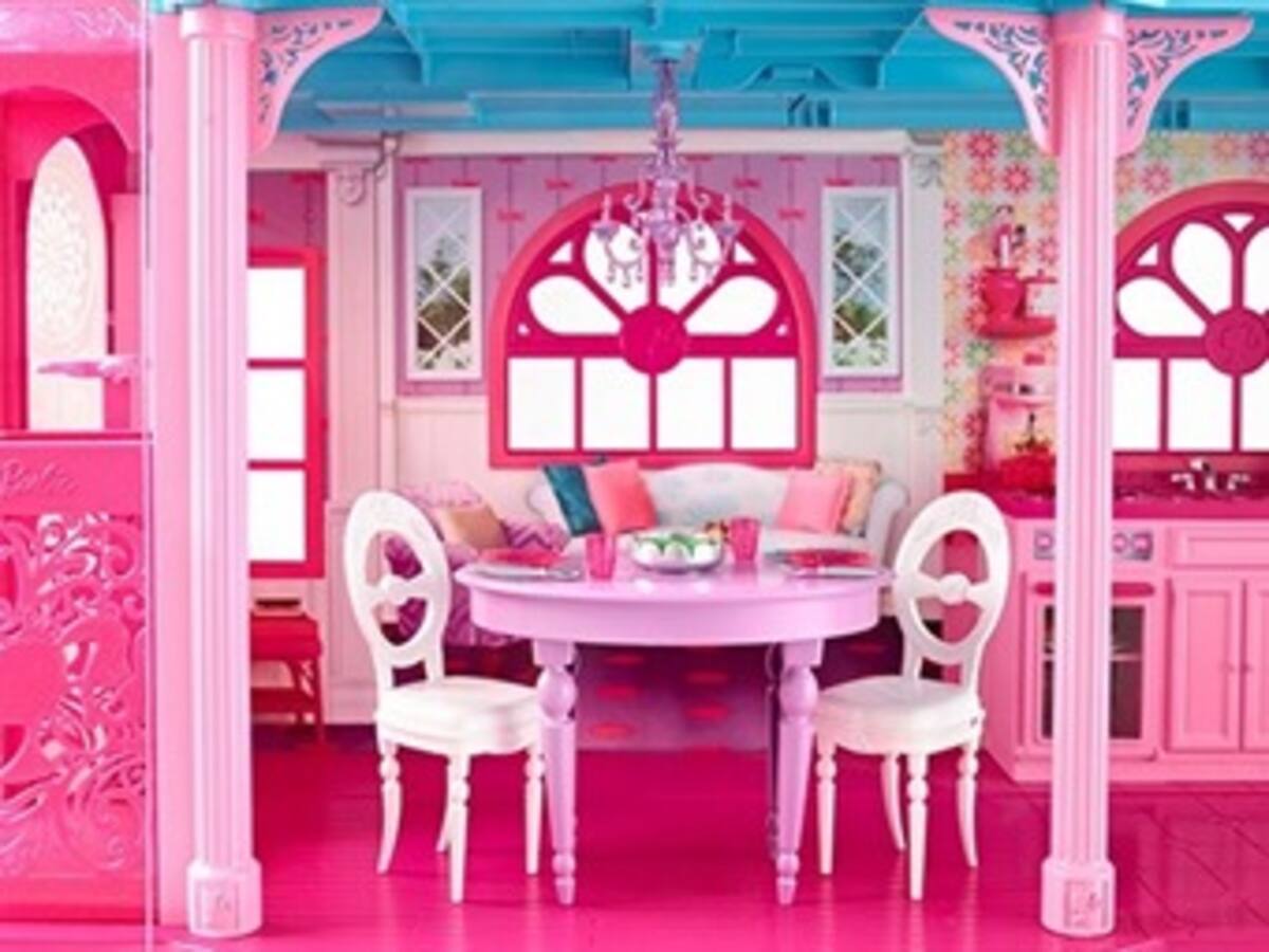 Abren la casa de Barbie en Berlín pese a las acusaciones de sexismo