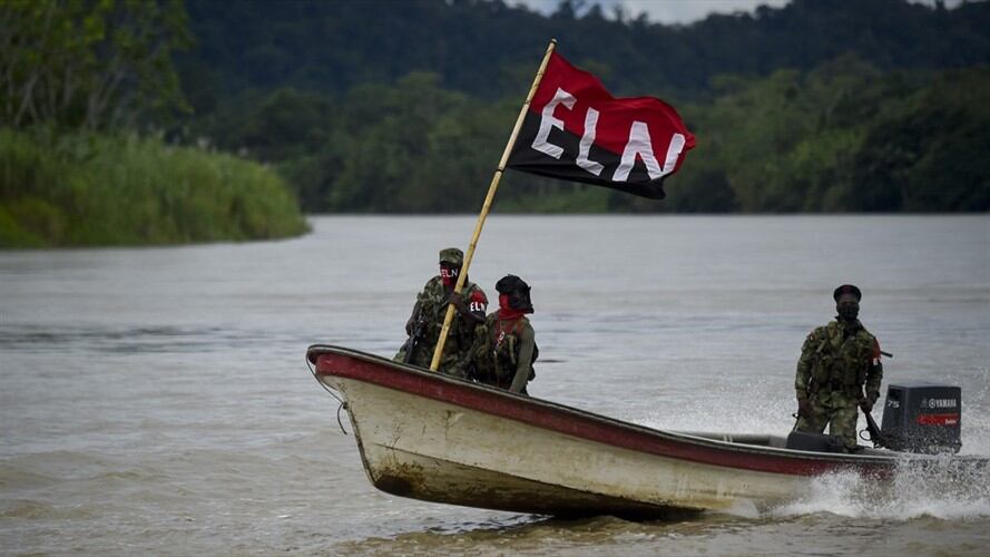 El ELN  advierte que si el Gobierno no es capaz de dialogar con la población movilizada en las calles, “menos podrá hacerlo con el ELN alzado en armas”. Foto: Getty Images