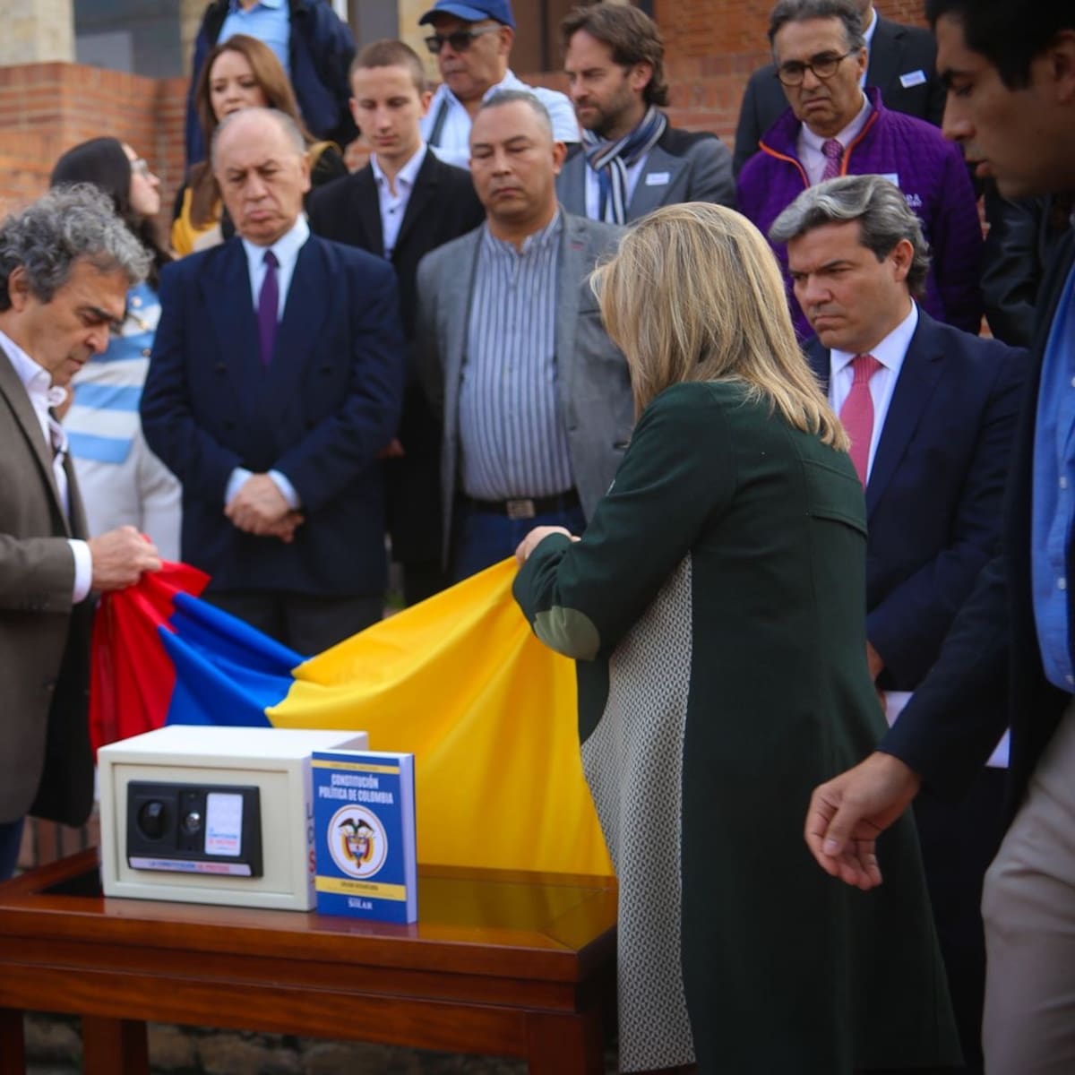 Sergio Fajardo inscribió comité de referendo para frenar Constituyente promovida por Gobierno Petro