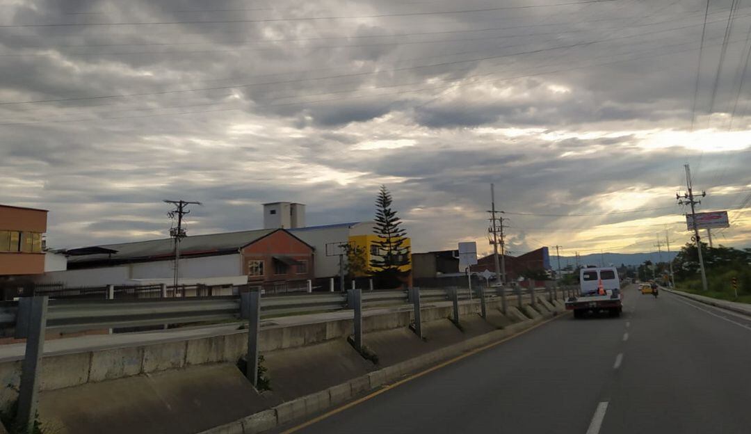 Vía Armenia-La Tebaida