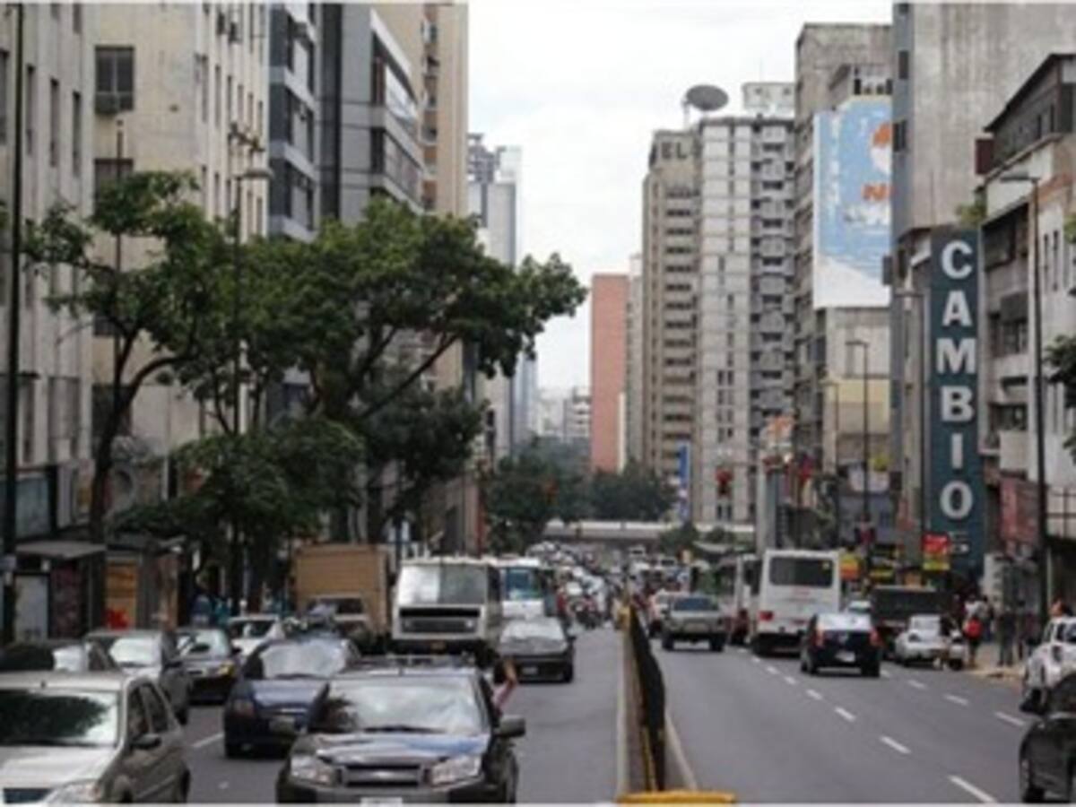 Peruanos, ecuatorianos y uruguayos podrán entrar a Venezuela sin pasaporte