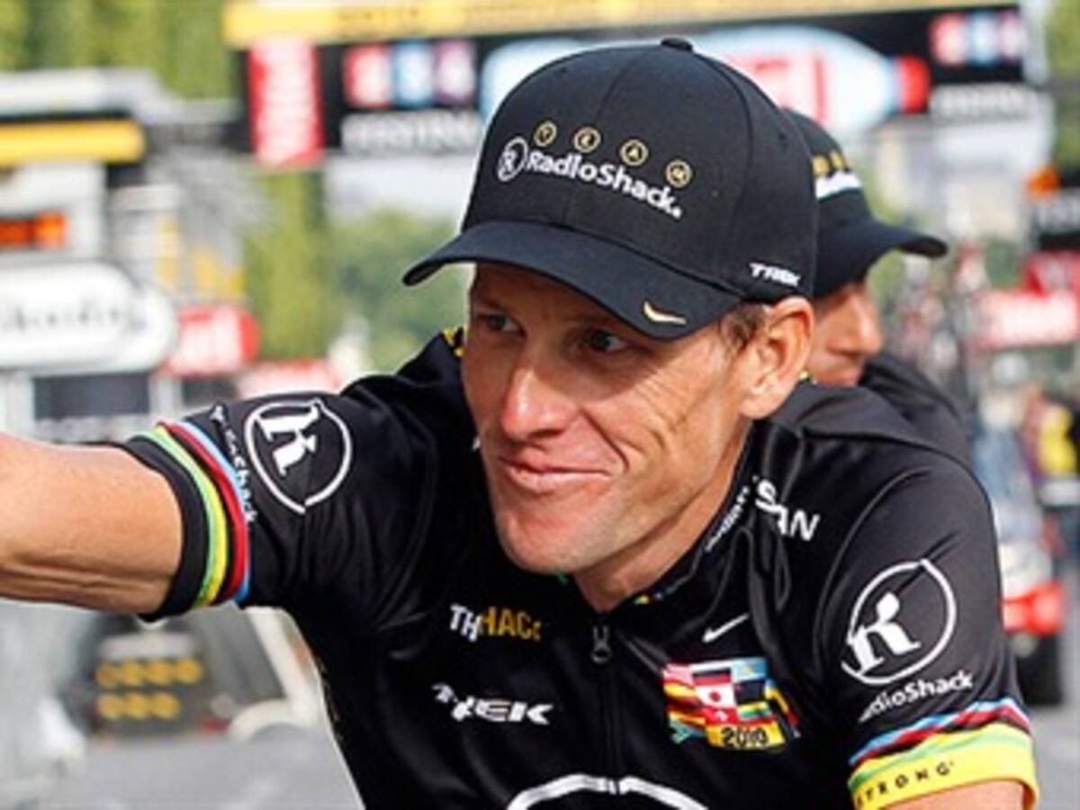 Lance Armstrong califica a la USADA de 'arbitraria' y pide retiro de cargos