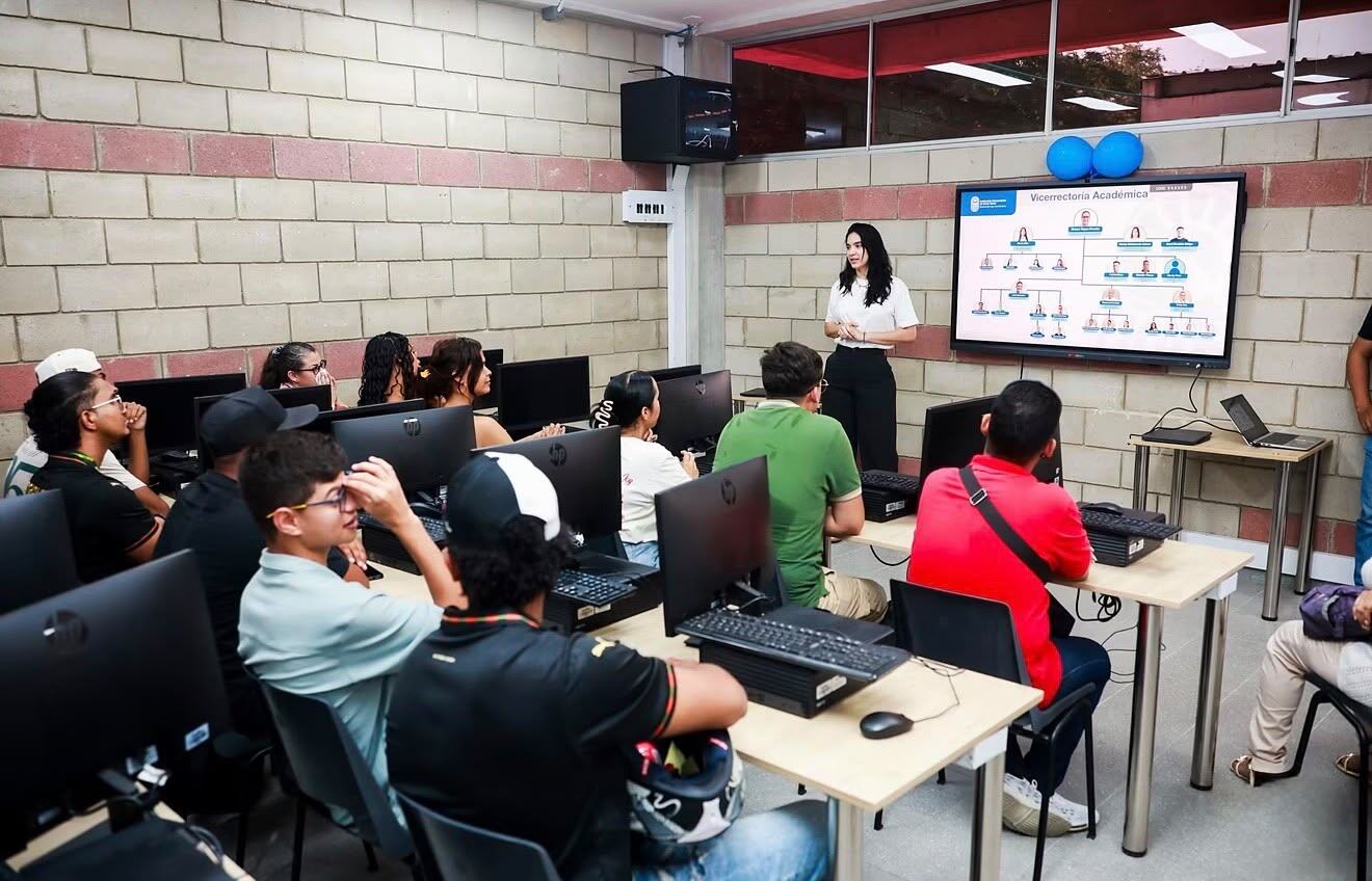 La Institución Universitaria de Santa Marta abre inscripciones para sus 11 carreras profesionales/ Alcaldía de Santa Marta.