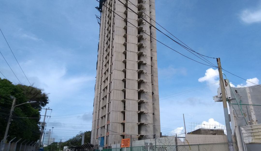 Esta consultoría tiene por objeto realizar los estudios, evaluaciones, diagnósticos y recomendaciones para la demolición