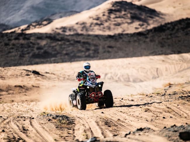 Nicolás Robledo escala posiciones en segundo día del Rally Dakar