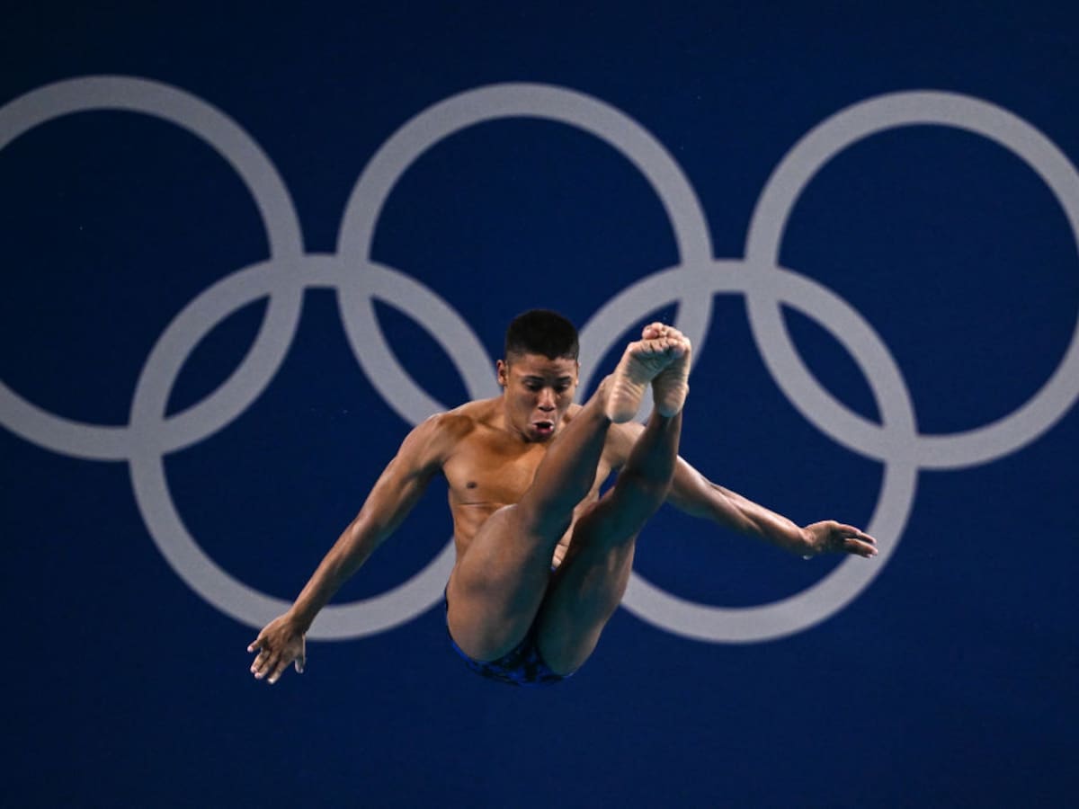 Luis Felipe Uribe realiza histórica actuación en clavados y gana diploma olímpico