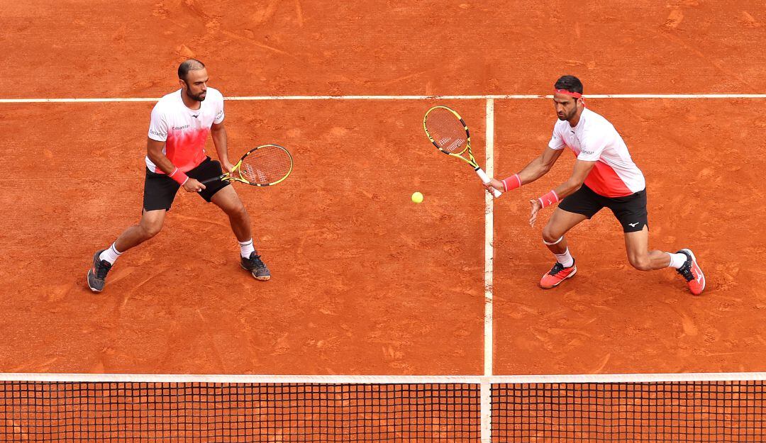 Cabal y Farah clasifican a los cuartos de final del ATP 500 de Barcelona