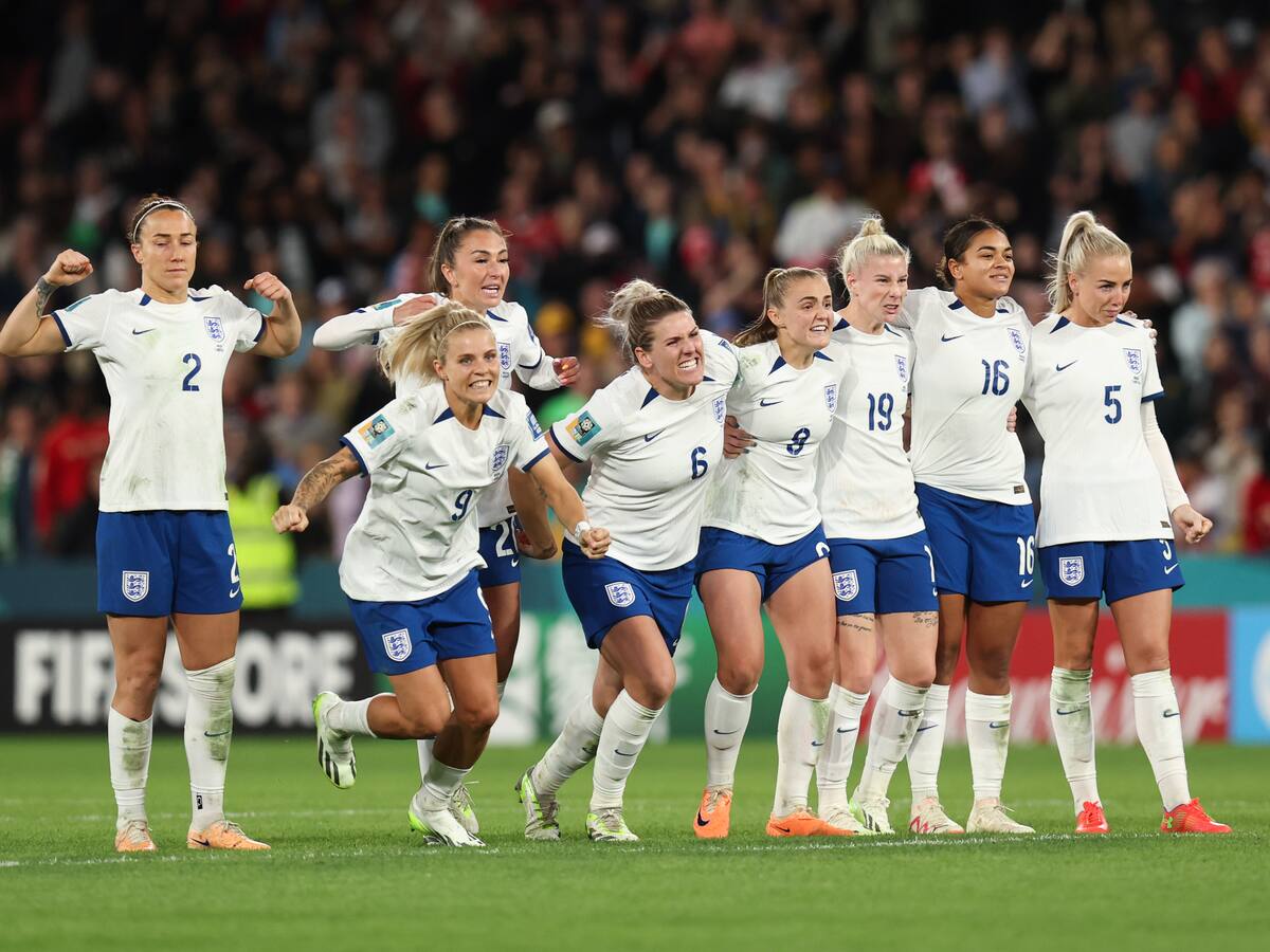 Inglaterra vence a Nigeria en los penaltis y espera por Colombia o Jamaica