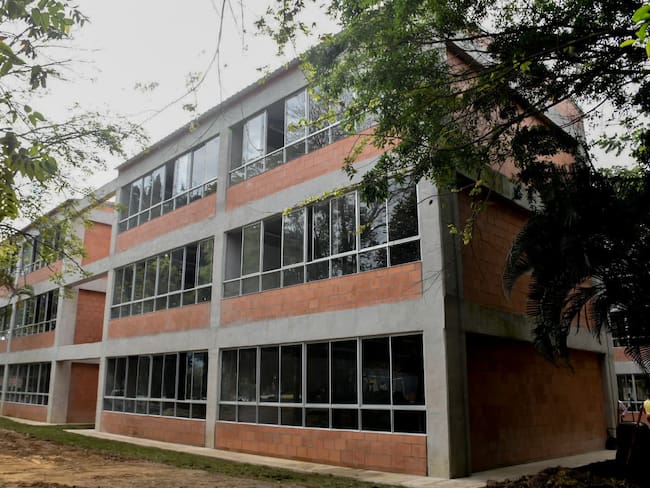 Institución educativa Sagrada Familia en Ibagué