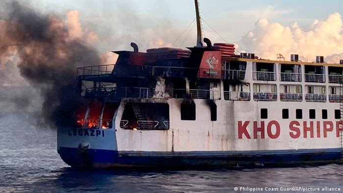 Incendio sin víctimas de un ferry en Filipinas	- Agencia DW