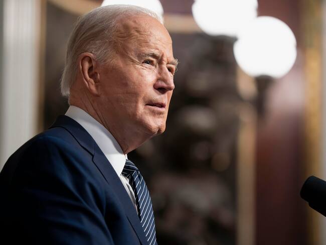 Washington (United States), 03/04/2024.- US President Joe Biden delivers remarks on lowering healthcare costs for Americans, in the Indian Treaty Room of the Eisenhower Executive Office Building on the White House complex, in Washington, DC, USA, 03 April 2024. EFE/EPA/BONNIE CASH / POOL