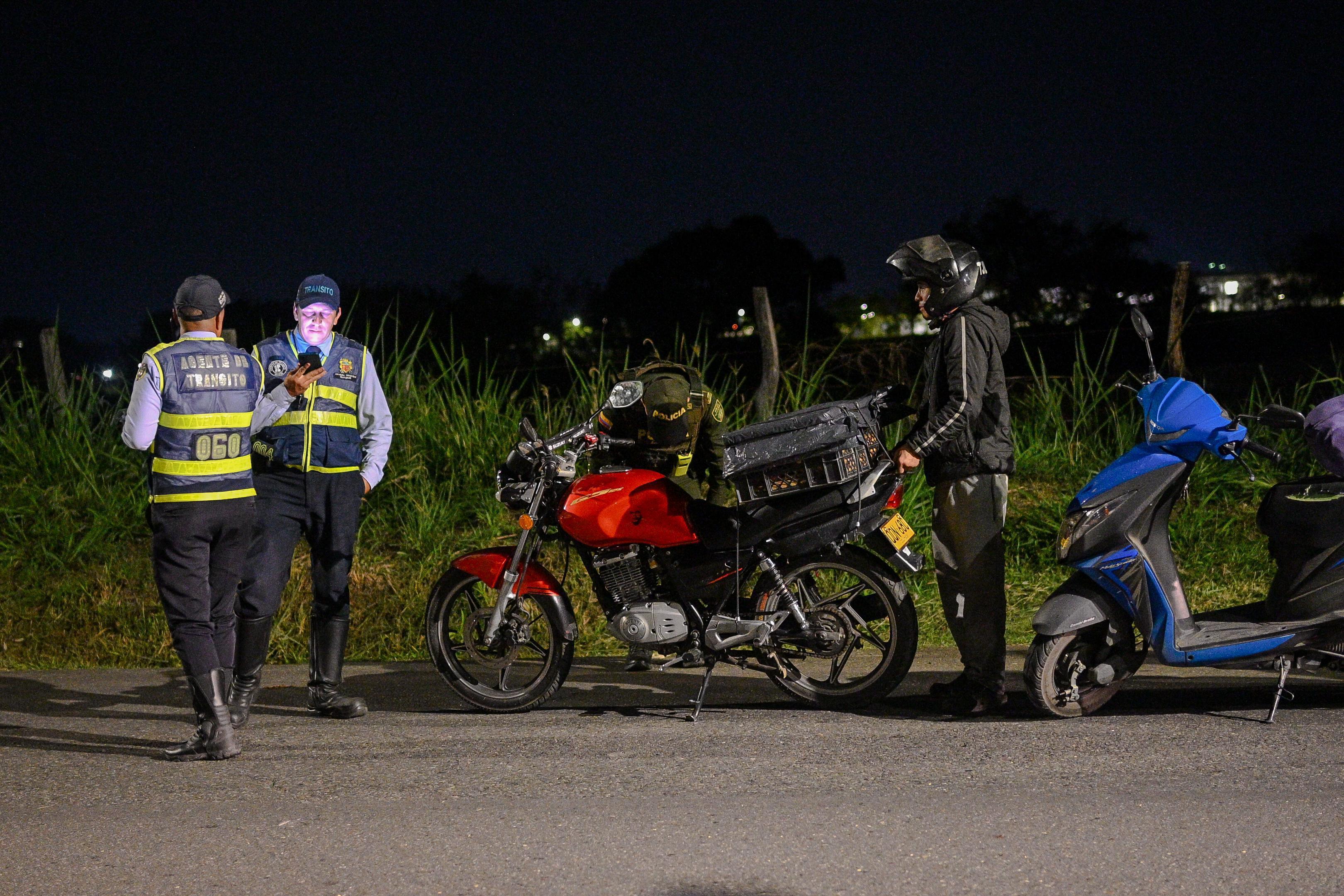 El nuevo operativo contra los piques ilegales se cumplió en el sector de La Samaria en Ibagué