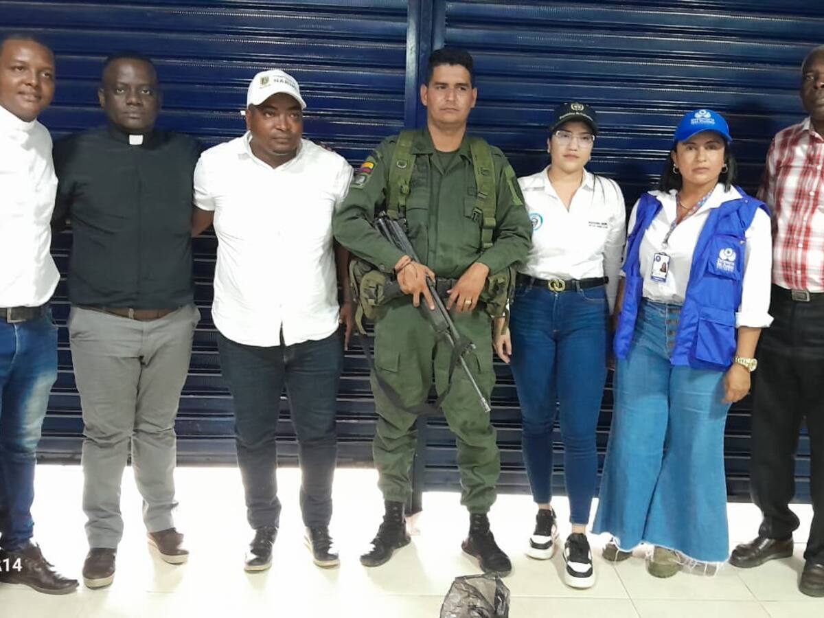 A una comisión humanitaria fue entregado Policía retenido en zona rural de Tumaco