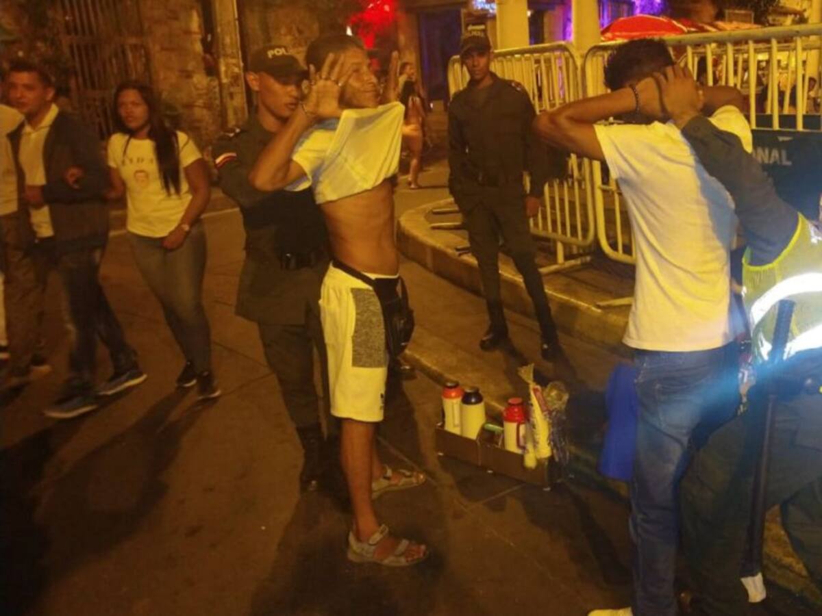 Imponen 80 comparendos a vendedores en el centro histórico de Cartagena
