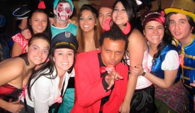 Fiesta en la noche que murió Luis Andrés Colmenares