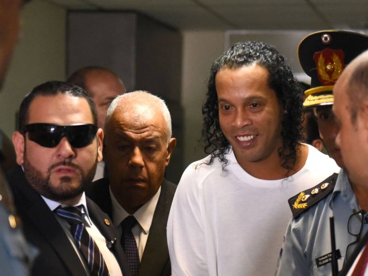 Detienen nuevamente a Ronaldinho y a su hermano en Paraguay