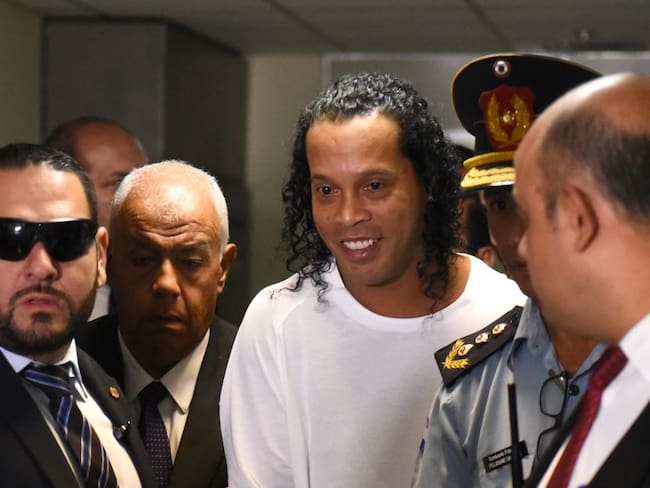Detienen nuevamente a Ronaldinho y a su hermano en Paraguay