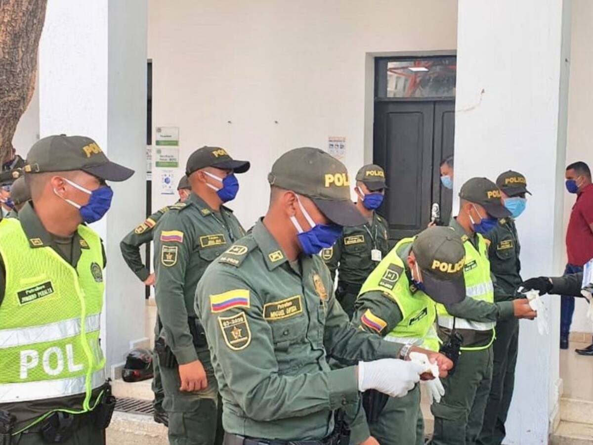 Confirman 5 casos de COVID-19 en la Policía de Santa Marta