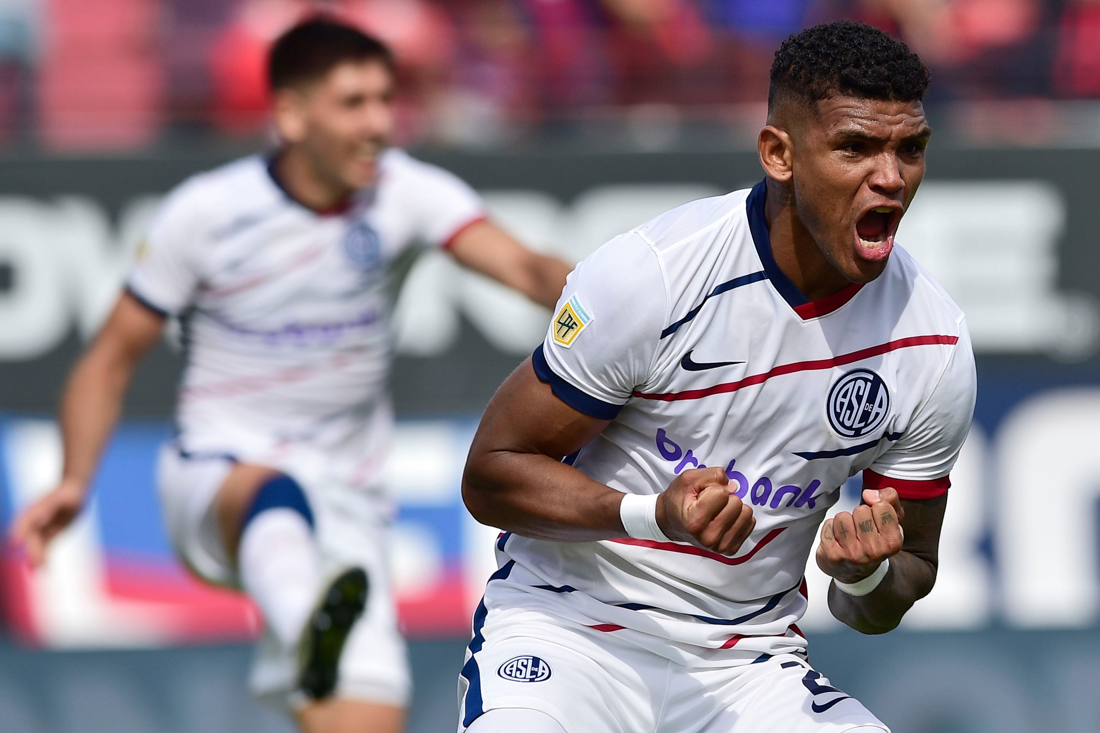 Gol de Rafa Pérez para la victoria de San Lorenzo. (Photo by Gustavo Garello/Jam Media/Getty Images)