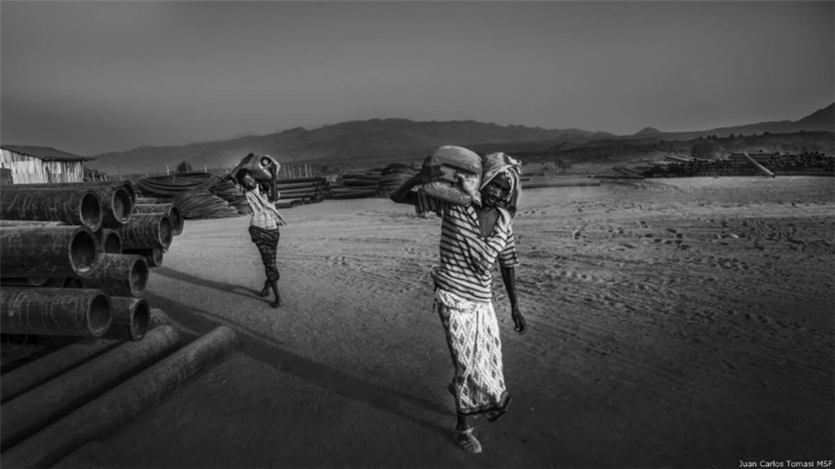 Afar, en el noreste de Etiopía, es la región más remota del país, tanto geográfica como culturalmente. Es el lugar más profundo y caluroso del planeta, un paisaje comparable al de la Luna o Marte, pero que algunos describen como el infierno.