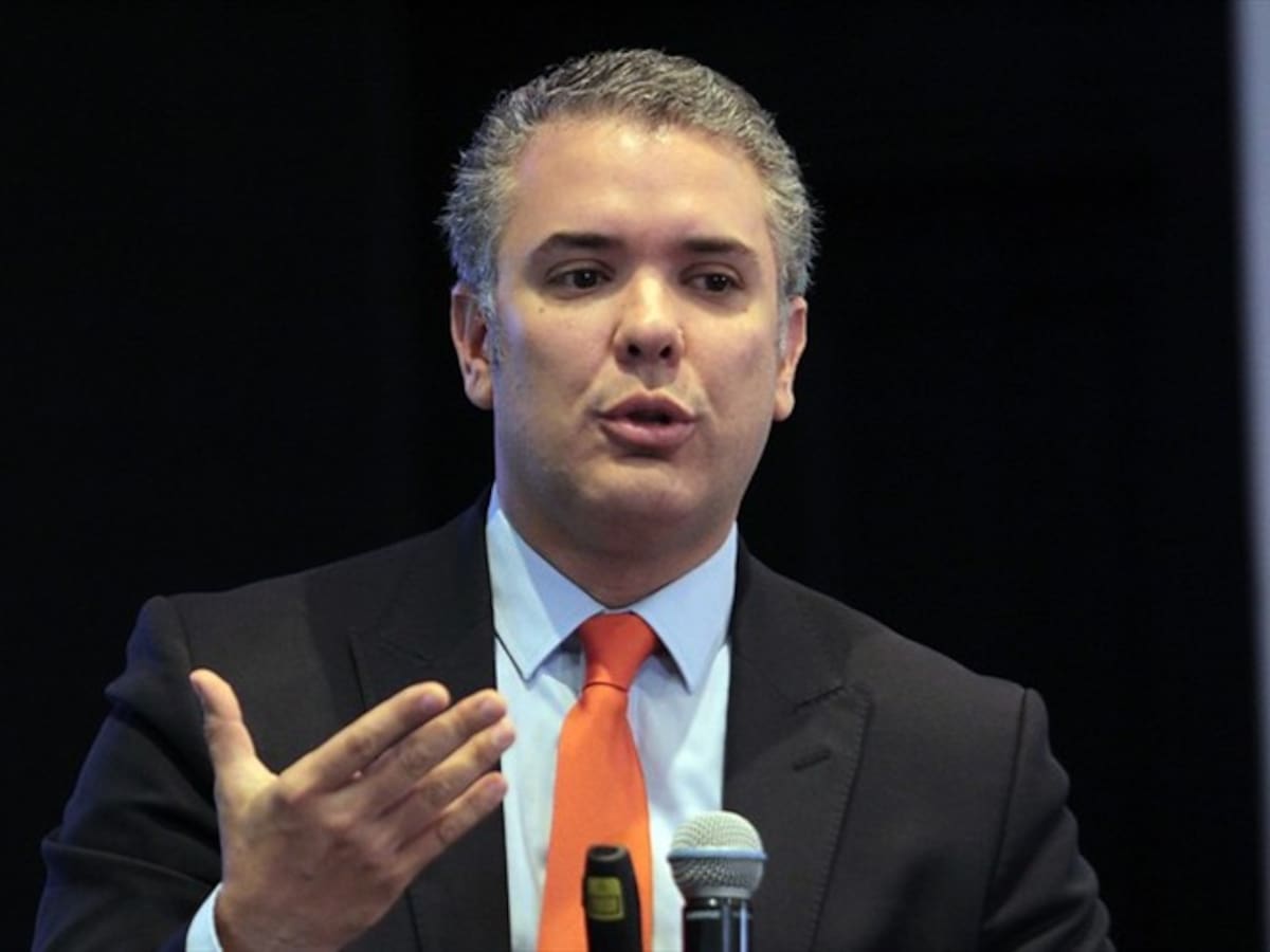 A candidatura de Iván Duque se adhieren 18 congresistas del Centro Democrático