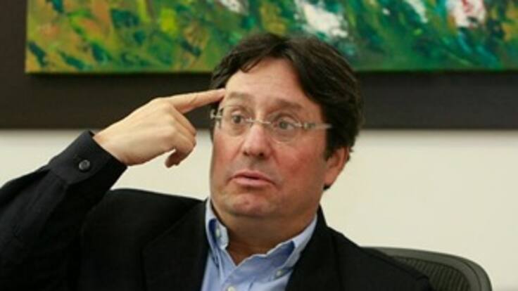 MinDefensa cuestiona a Francisco Santos por publicar información falsa sobre emboscada