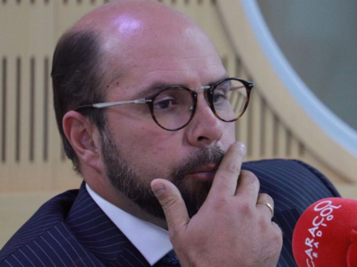 Farc no puede alegar un vacío para incumplir: Pombo