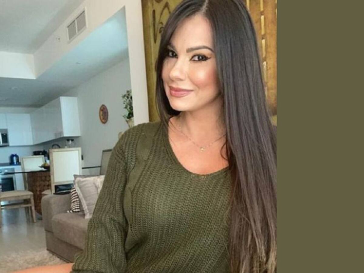 "Primer primerísimo plano": a Esperanza Gómez por foto de su 'retaguardia'