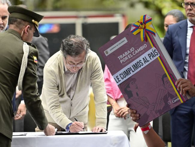 Nueva reforma laboral en Colombia: resumen y 10 puntos clave para trabajadores