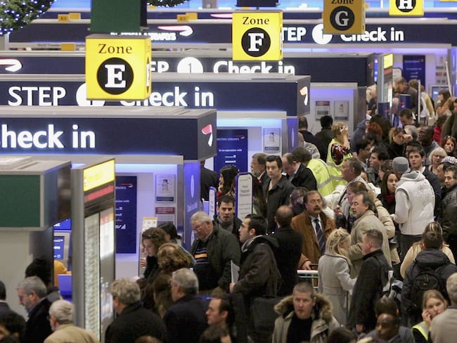 Retrasos en el aeropuerto de Heathrow, en Londres (Reino Unido). 
(Foto:     Scott Barbour/Getty Images)