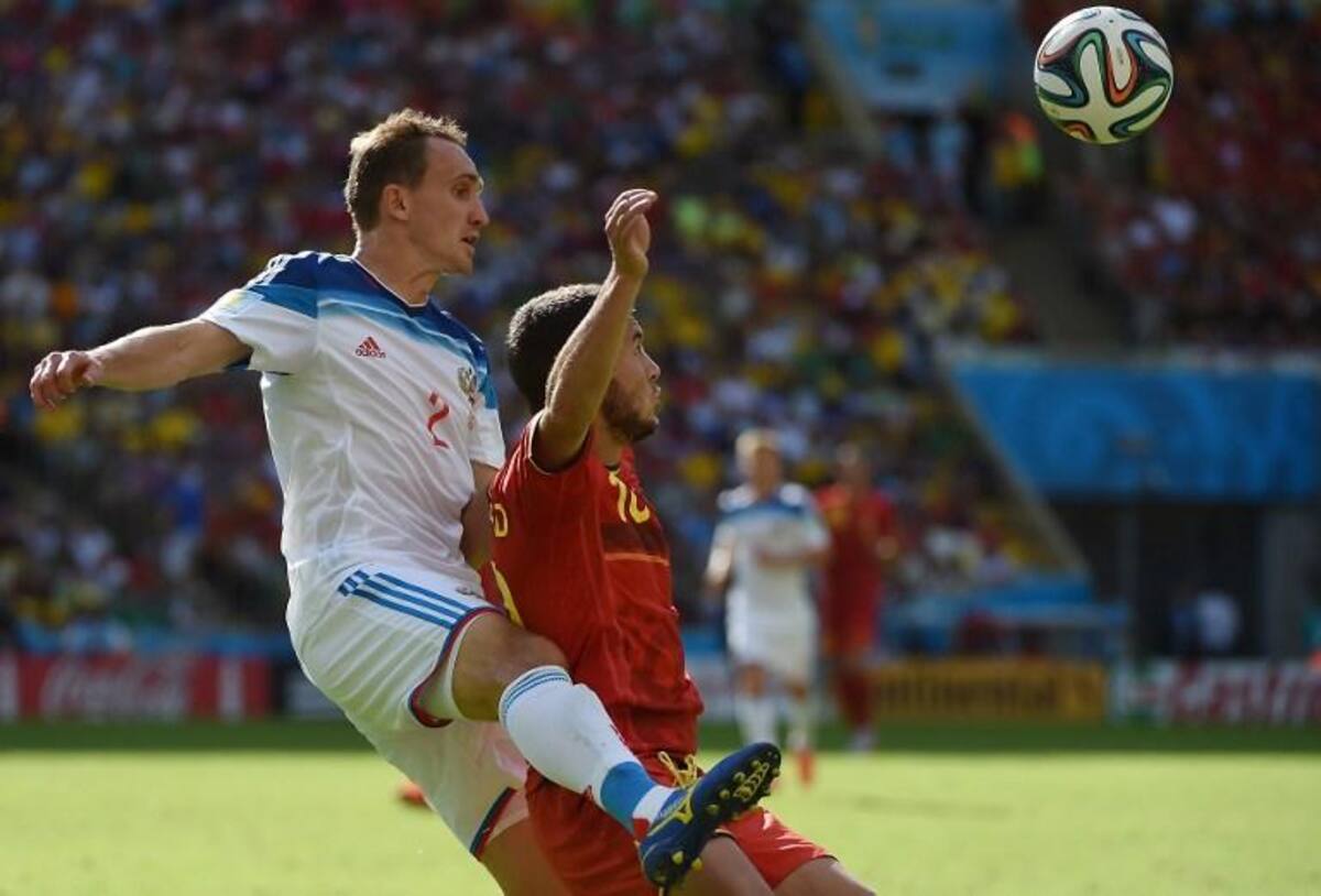 Tras un partido sin emociones, Divock Origi marcó el gol del triunfo en el minuto 87 y le dio el pase a octavos de los belgas.