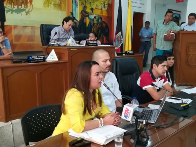 Directora de Imsalud Katherine Calabró Galvis entregando explicaciones al concejo de Cúcuta