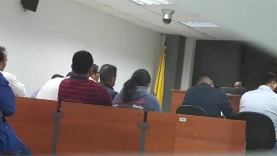 Fue asegurada una red de "chuzadas" conformada por oficiales del ejército y la policía retirados. Foto: Erika Rebolledo (W Radio)