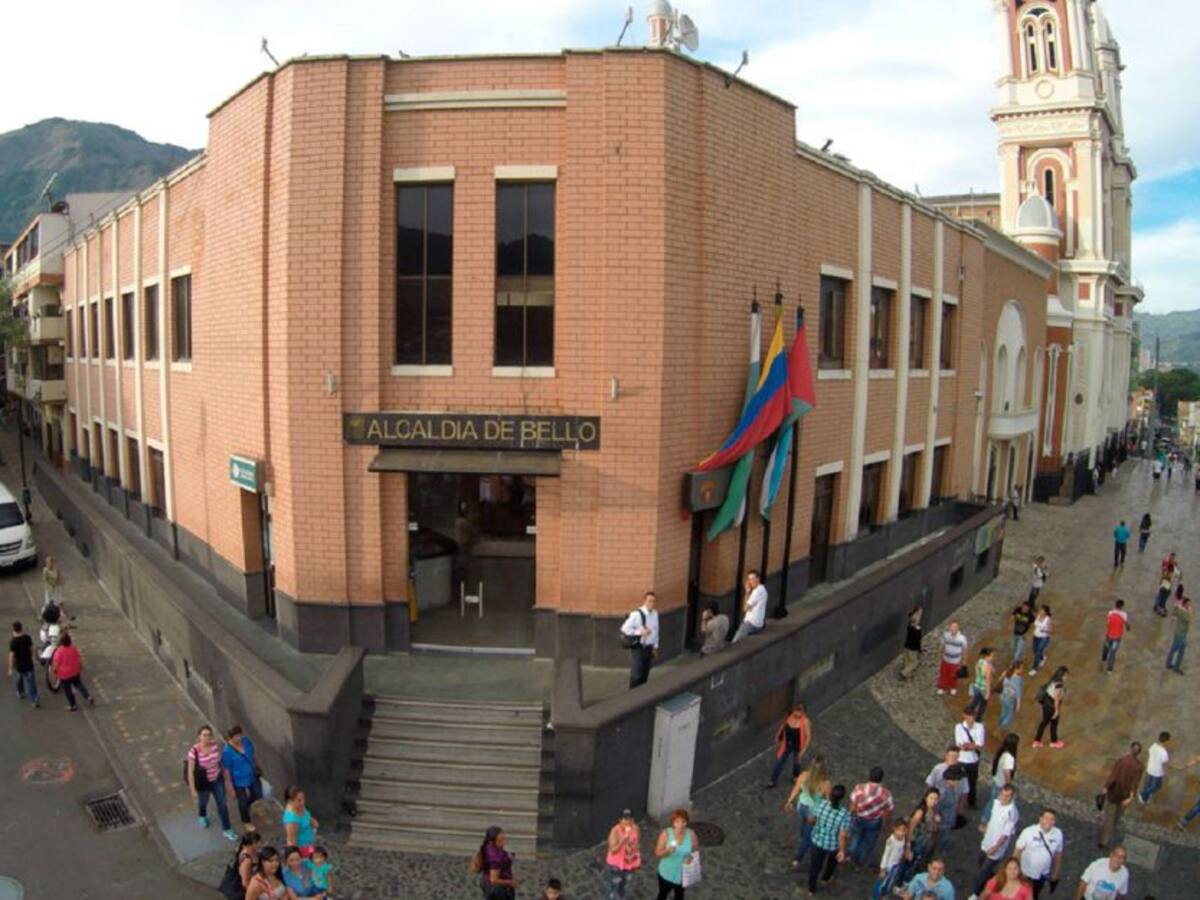 Denuncian supuestos sobrecostos en un millonario contrato en Bello