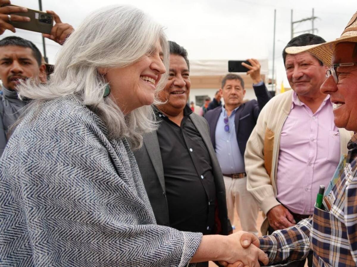 En Boyacá MinVivienda anunció un billón de pesos para mejoramientos de vivienda en el país