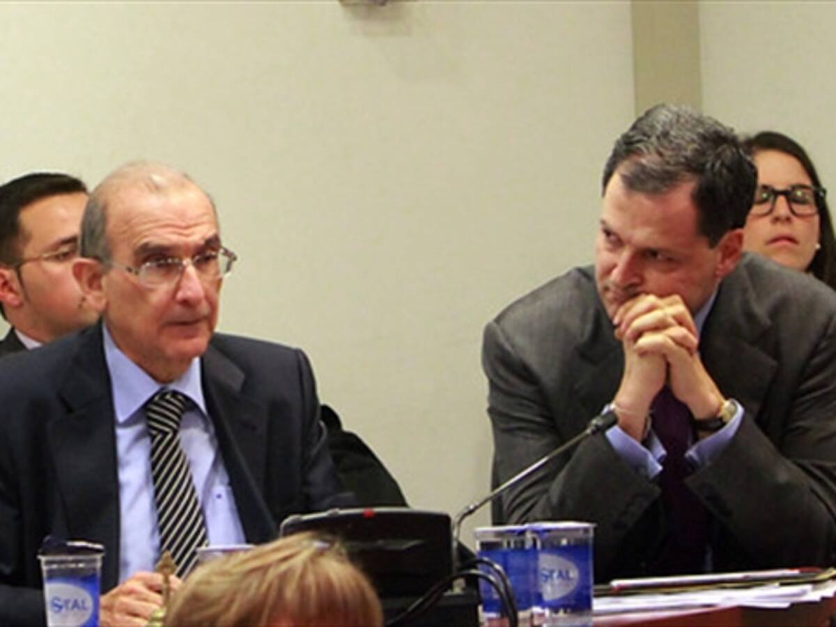 Un virus fue implantado en computadores de Humberto de la Calle