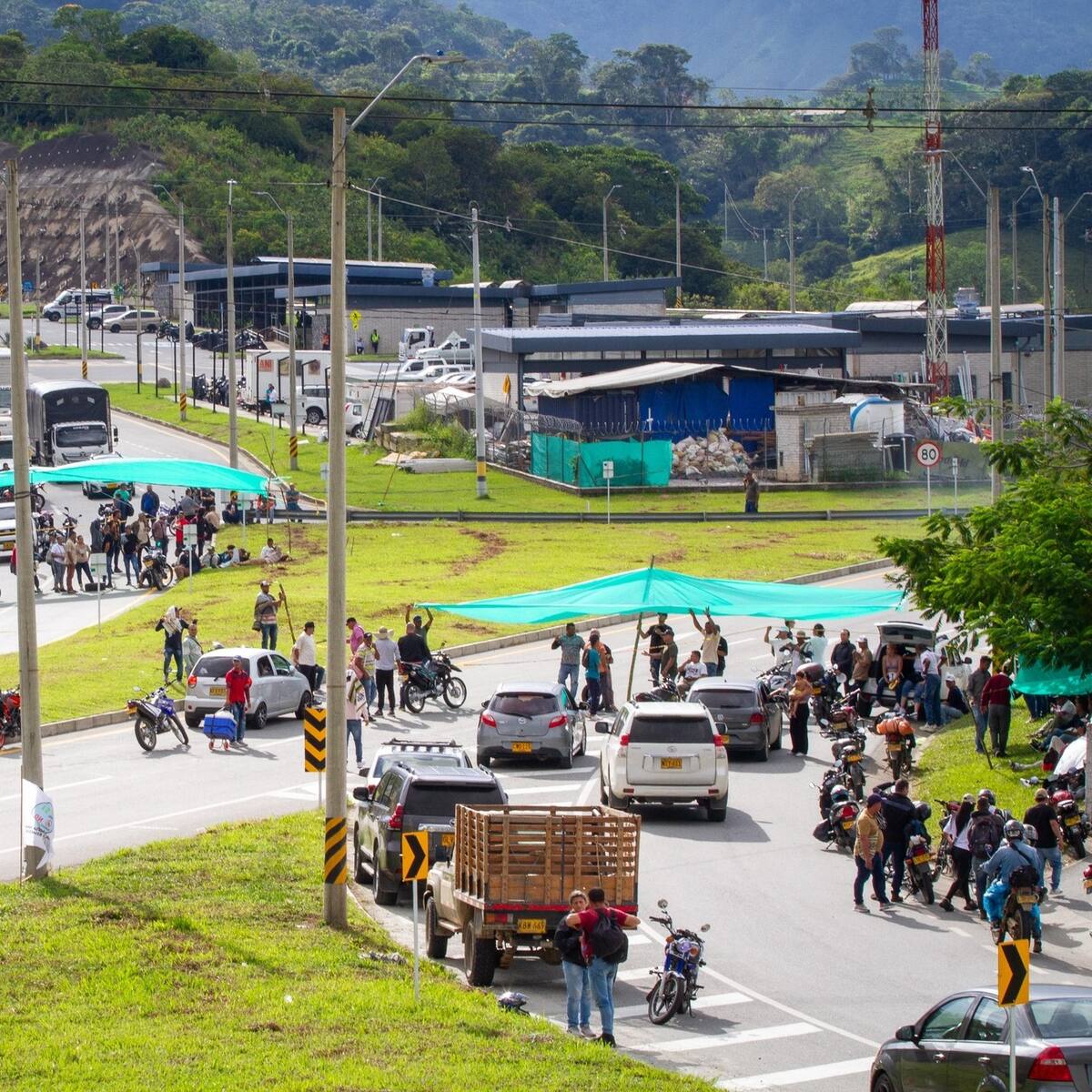 Paro minero: la Gobernación autorizó a colegios del Bajo Cauca suspender clases presencial